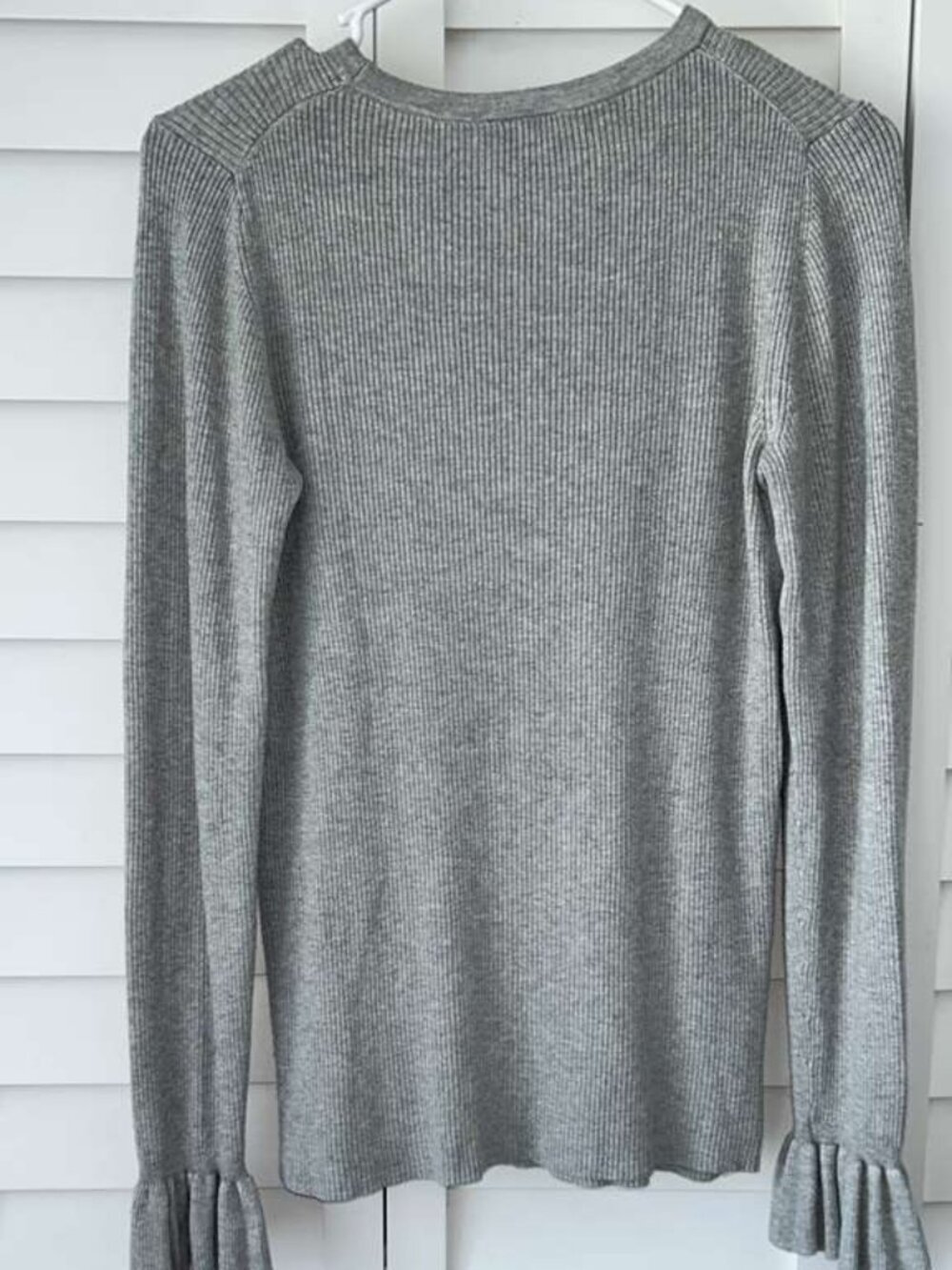 Ann Taylor Factory Gray Ribbed Sweater Petite LP Bell Sleeve - Picture 3 of 11